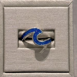 Silver fashion wave ring